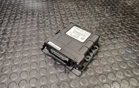 Volkswagen Touareg II Gearbox control unit/module 0C8927750J