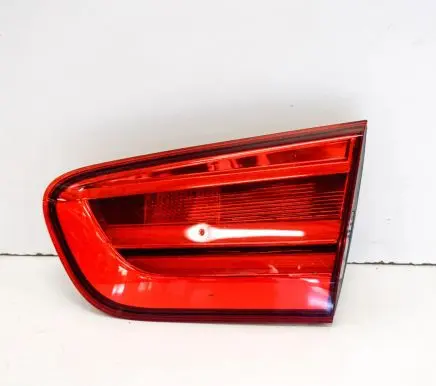 BMW 1 F20 F21 Tailgate rear/tail lights 7359020