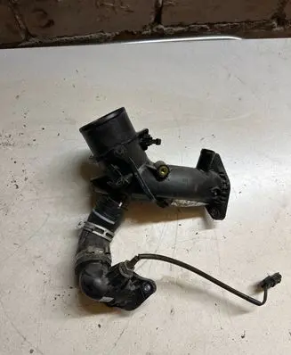 Renault Captur Air intake duct part 147138491R