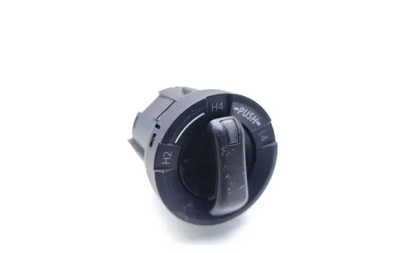 Toyota Hilux VIII Differential lock switch 