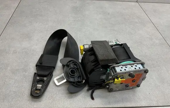Audi A7 S7 4G Front seatbelt 4G8857706D