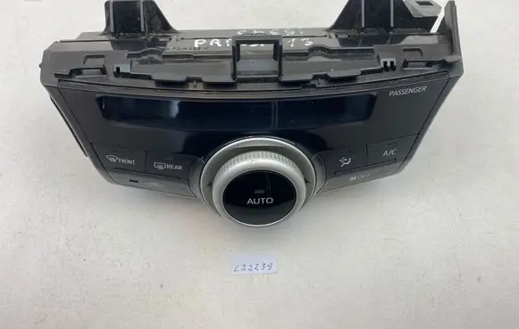 Toyota Prius+ (ZVW40) Climate control unit 5590047050 2370003424