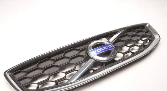 Volvo C30 Front grill 31290486