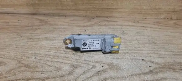 BMW X5 E53 Airbag deployment crash/impact sensor 0285002064