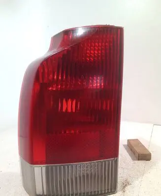 Volvo XC70 Rear/tail lights 9154497
