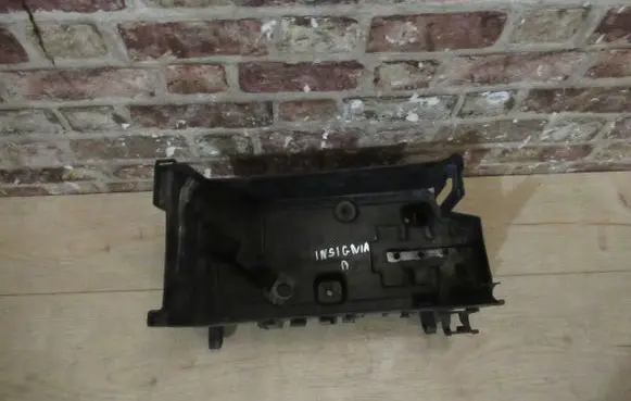 Opel Insignia A Battery box tray 