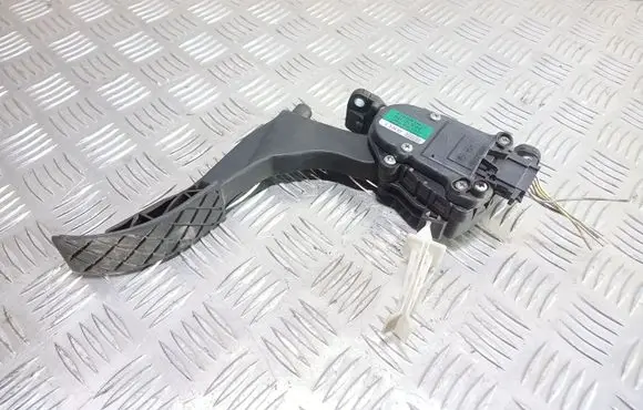 Skoda Octavia Mk1 (1U) Accelerator throttle pedal 6Q1721503C