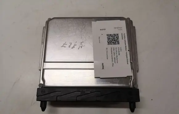 Volvo V70 Engine control unit/module 0281011441 1039S04101 30646978A