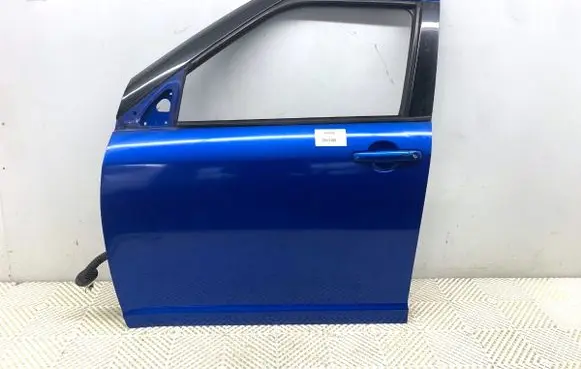 Suzuki Swift I Front door ZCG