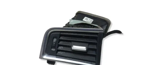 BMW 5 GT F07 Dashboard side air vent grill/cover trim 16828110