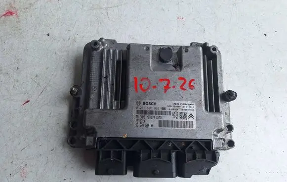 Citroen DS3 Engine control unit/module 0261S05963