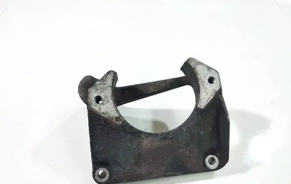 BMW 5 E60 E61 Engine mounting bracket 2211676111702