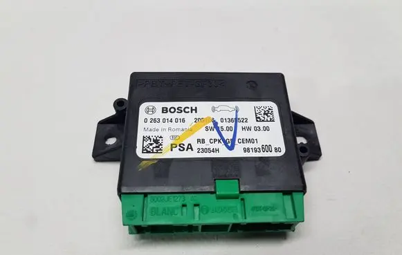 Peugeot 3008 II Parking PDC control unit/module 9819360080 1621267080