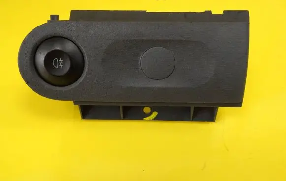 Fog light switch