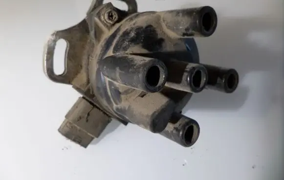 Mazda 323 F Spark distributor T2153571 B3F5A