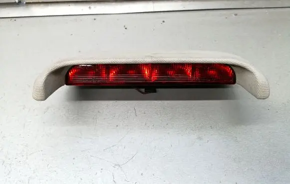 Audi A8 S8 D2 4D Third/center stoplight 8D5945097A