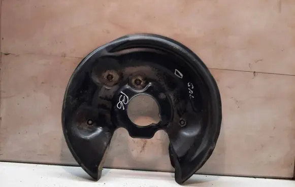 Volkswagen PASSAT B6 Rear brake disc plate dust cover 3C0615612H