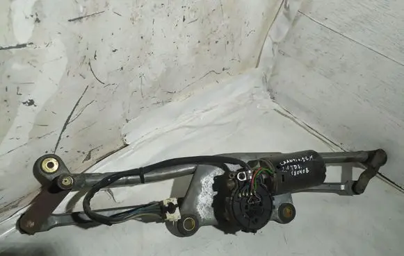 Citroen Xantia Front wiper linkage and motor 3397020321
