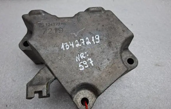 Opel Corsa E Engine mounting bracket S27639597 13427219