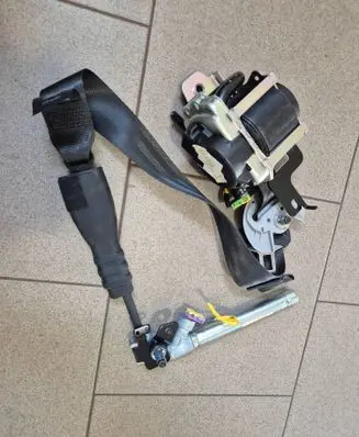 Hyundai Tucson TL Front seatbelt 88810-D7200