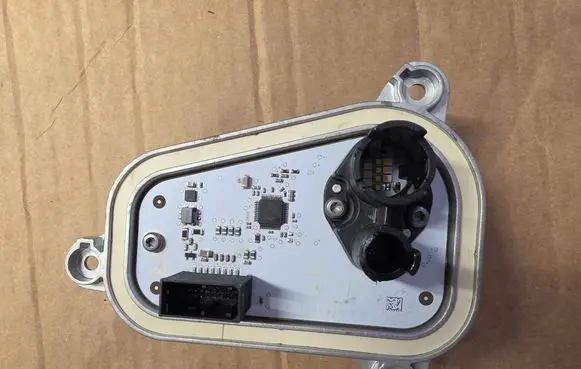 Audi e-tron LED ballast control module 1473000725