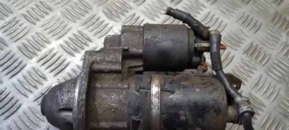 Volkswagen PASSAT B5 Starter motor 1005821933
