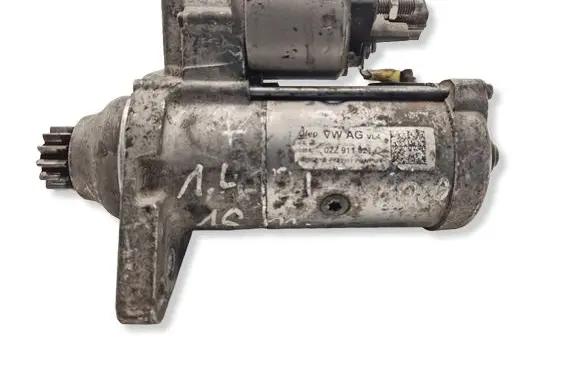 Volkswagen Golf VII Starter motor 02Z911021C
