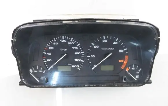 Speedometer (instrument cluster)
