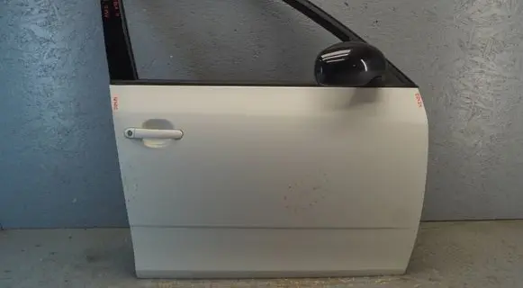 Skoda Fabia Mk2 (5J) Front door