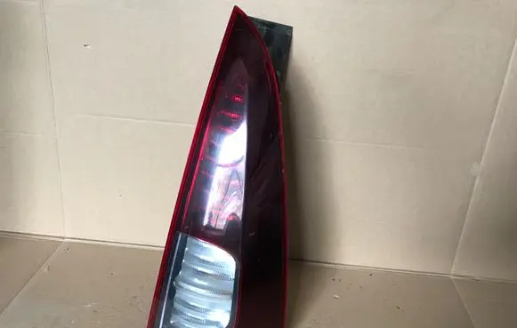 Renault Espace - Grand espace IV Rear/tail lights 8200394724 89023832