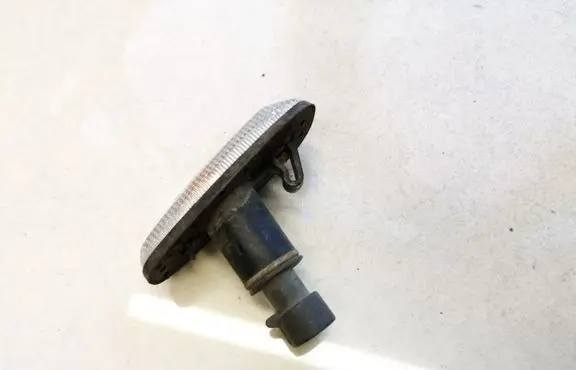 Opel Zafira A Front fender indicator light 90560403