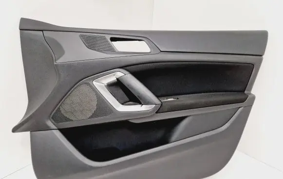 Peugeot 308 Front door card panel trim 96776522ZD 10300417