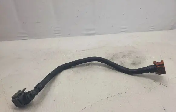 Hyundai Santa Fe Fuel line pipe D789 PA12C