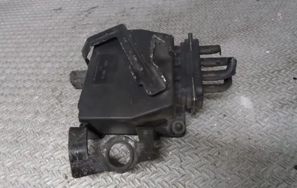 Skoda Octavia Mk2 (1Z) Turbo solenoid valve 6Q0131075