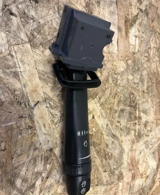 Volvo V70 Wiper control stalk 30768100 05W52D