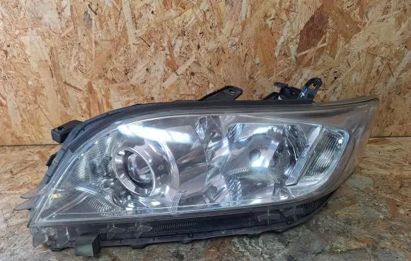 Toyota Corolla E140 E150 Headlight/headlamp