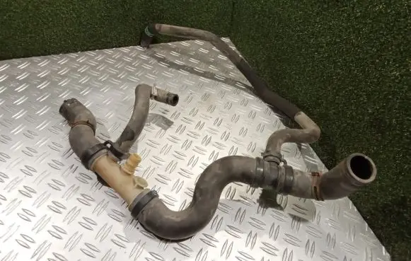 Opel Movano B Engine coolant pipe/hose 1800468215