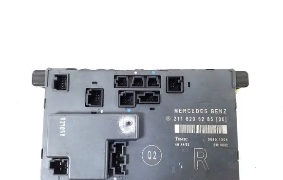 Mercedes-Benz E W211 Door control unit/module A2118208285