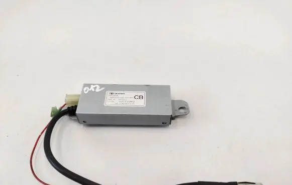 Chevrolet Captiva Antenna control unit 96628318 1107160069