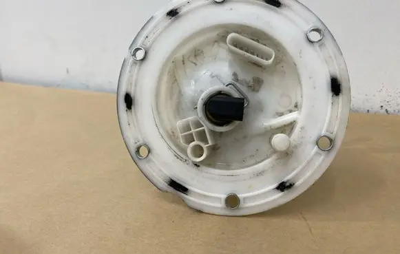 Mercedes-Benz CL C216 In-tank fuel pump A2214701390