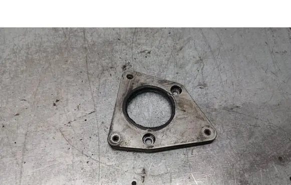 Volvo V50 Fender mounting bracket 9647929780