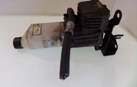 Opel Astra G Power steering pump 554552