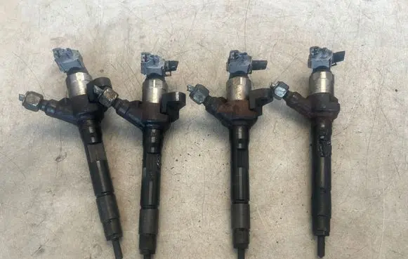 Mazda 6 Fuel injectors set R2AA13H50 001105M0243