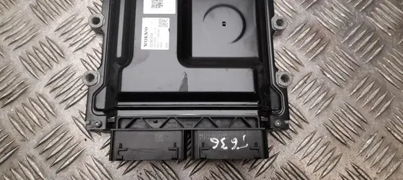 Volvo XC60 Engine control unit/module 32242004