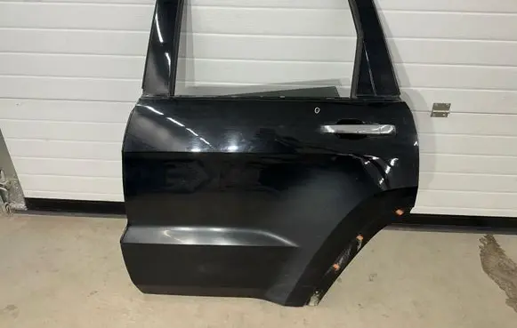 Jeep Grand Cherokee Rear door 