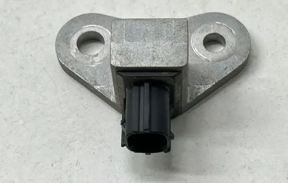 Nissan Qashqai Airbag deployment crash/impact sensor K88301GZ0A 13227 2625