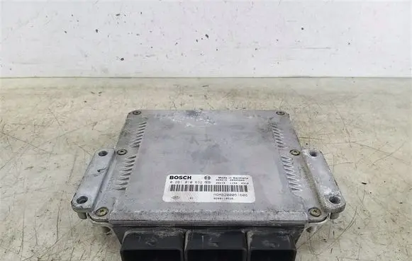 Opel Vivaro Engine control unit/module 0281010632