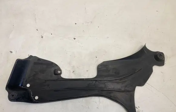 Audi A4 S4 B7 8E 8H Engine splash shield/under tray 8E0825219F