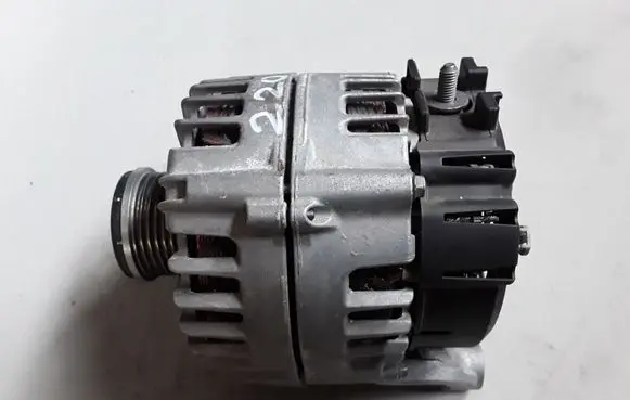 BMW 2 F22 F23 Generator/alternator 8519890