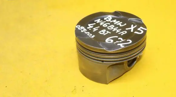 Piston